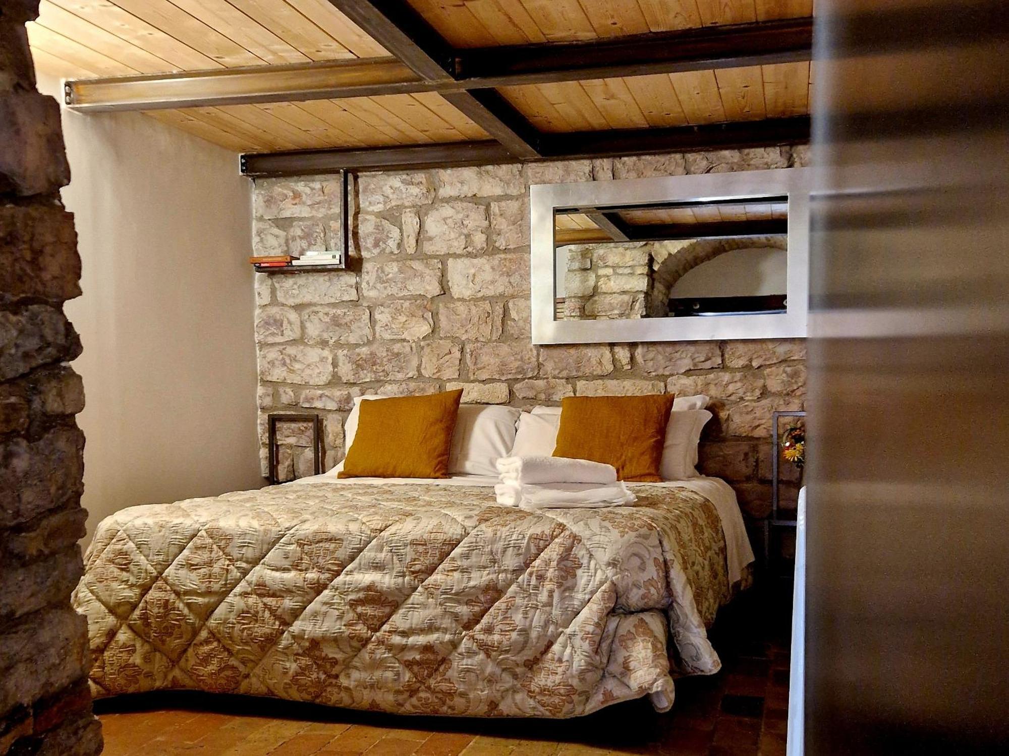 Suite Le Fonti Assise Extérieur photo
